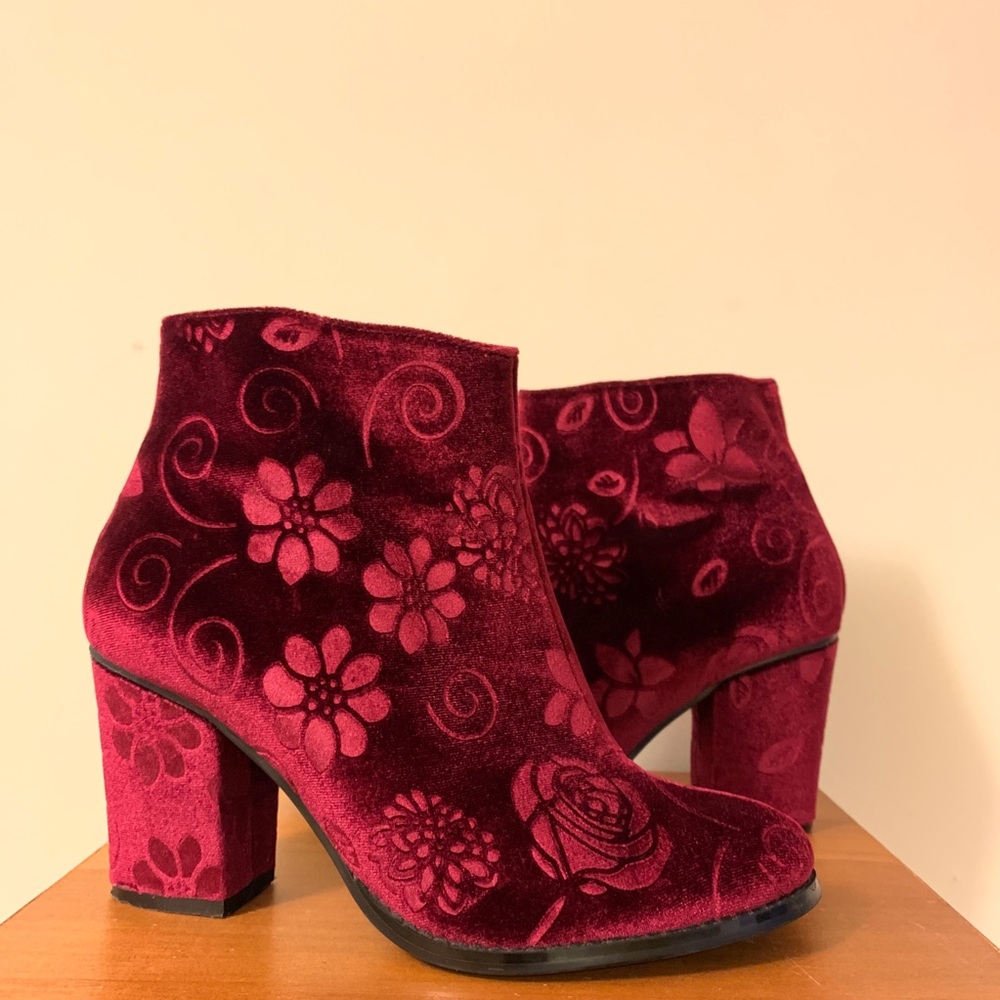 Billy Ella Embossed Floral Velvet Burgundy Boots